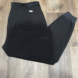 Wonen’s Black Figs Zamora Joggers XXL